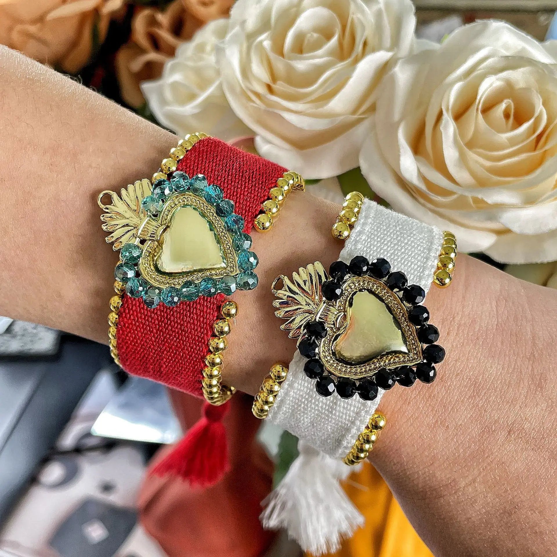 Golden Sacred Heart Bracelet – Adjustable Cotton Rope Christian Jewelry for Women - Image 4