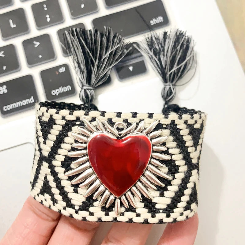 Golden Sacred Heart Bracelet – Adjustable Cotton Rope Christian Jewelry for Women - Image 11