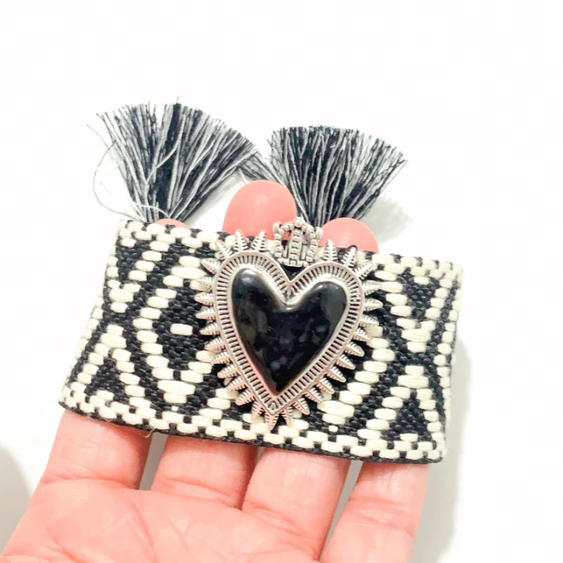 Golden Sacred Heart Bracelet – Adjustable Cotton Rope Christian Jewelry for Women - Image 10