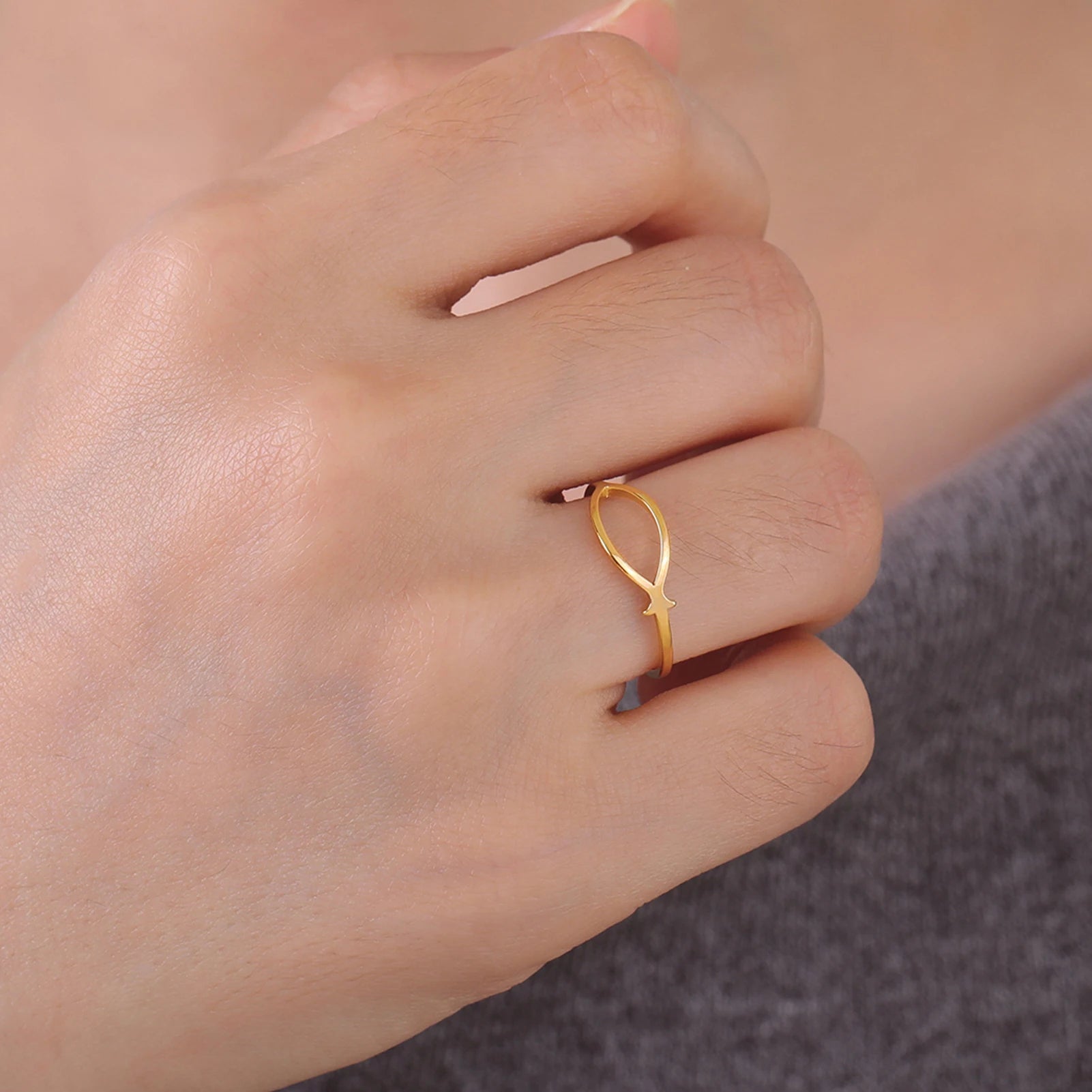 COOLTIME Ichthus Jesus Fish Ring – Stainless Steel Christian Amulet for Women - Image 2